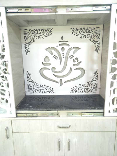 Prayer Room Designs by Carpenter Nadeem Ahmad, Ghaziabad | Kolo