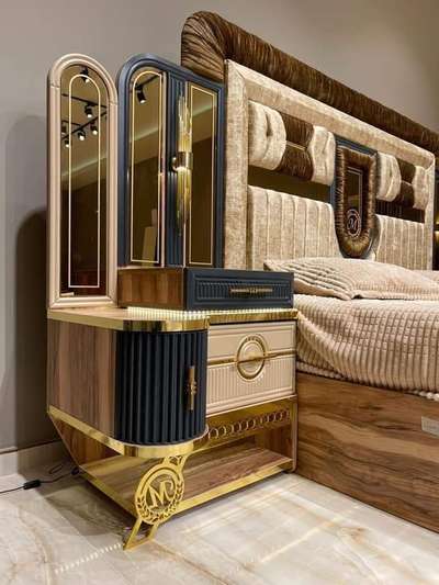 Bedroom, Furniture, Storage Designs by Contractor Mohd Halim, Delhi | Kolo
