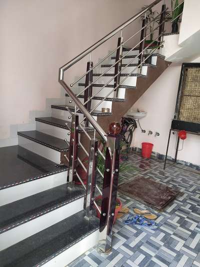 Flooring, Dining, Staircase Designs by Fabrication & Welding Sonu Chauhan, Indore | Kolo
