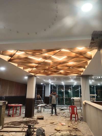 Ceiling, Lighting Designs by Carpenter INTIZAR  HUSAIN , Gautam Buddh Nagar | Kolo
