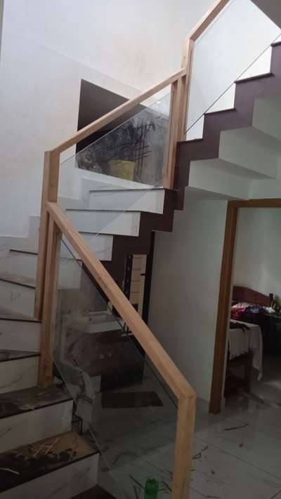 Staircase Designs by Carpenter Rajan T P, Kozhikode | Kolo