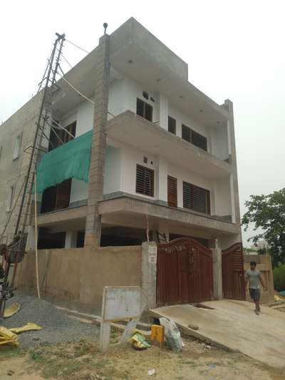 Exterior Designs by Contractor Geeta Construction, Gautam Buddh Nagar | Kolo