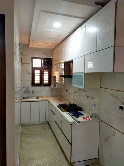 Ceiling, Kitchen, Storage Designs by Interior Designer MUKESH BANSHIWAL, Delhi | Kolo