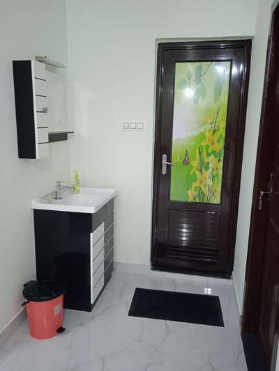 Bathroom Designs by Contractor Nakshatra constructions, Pathanamthitta | Kolo