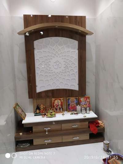 Prayer Room Designs by Carpenter DHANESH DHANU, Palakkad | Kolo