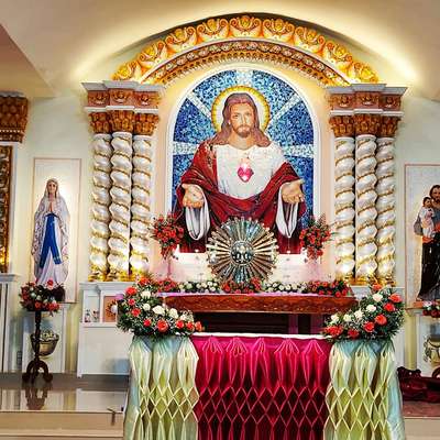Prayer Room, Storage Designs by Building Supplies Crizzle glass art, Thrissur | Kolo