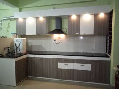 Kitchen, Lighting, Storage Designs by Contractor jaiprakash kaushal, Indore | Kolo