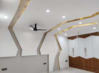 Ceiling, Lighting, Storage Designs by Contractor RR construction, Delhi | Kolo