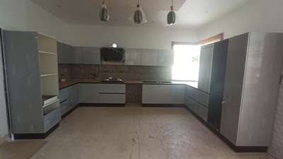 Kitchen, Storage Designs by Interior Designer home me  interiors , Ghaziabad | Kolo