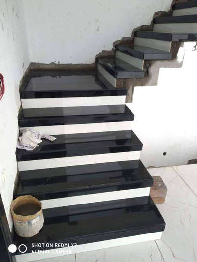 Staircase Designs by Flooring Muhammad  Qasim , Gurugram | Kolo