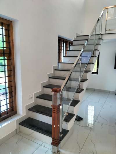Staircase Designs by Contractor MN Construction, Palakkad | Kolo