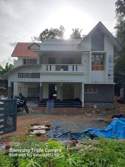 Exterior Designs by Contractor DIPS  HOMES, Kottayam | Kolo