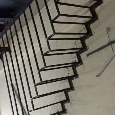 Staircase Designs by Fabrication & Welding shadab khan, Bhopal | Kolo