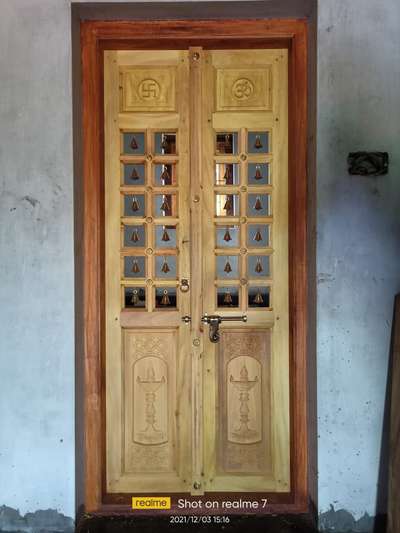 Door Designs by Carpenter Baburaj P  Vavadukkam , Kasaragod | Kolo