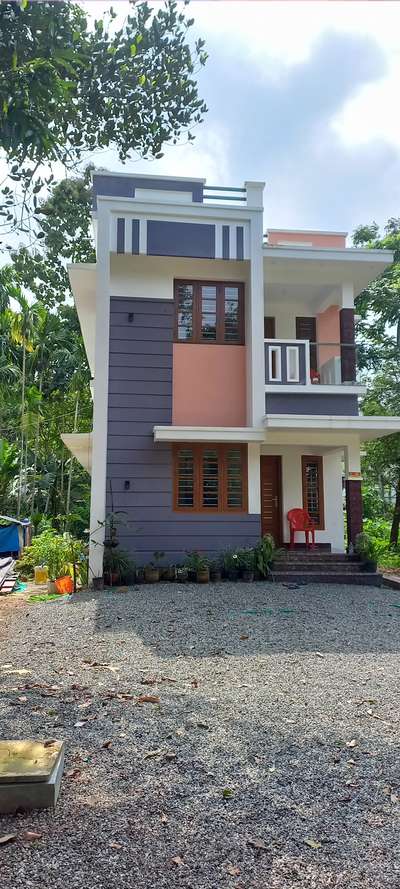 Exterior Designs by Contractor LEENA construction , Ernakulam | Kolo