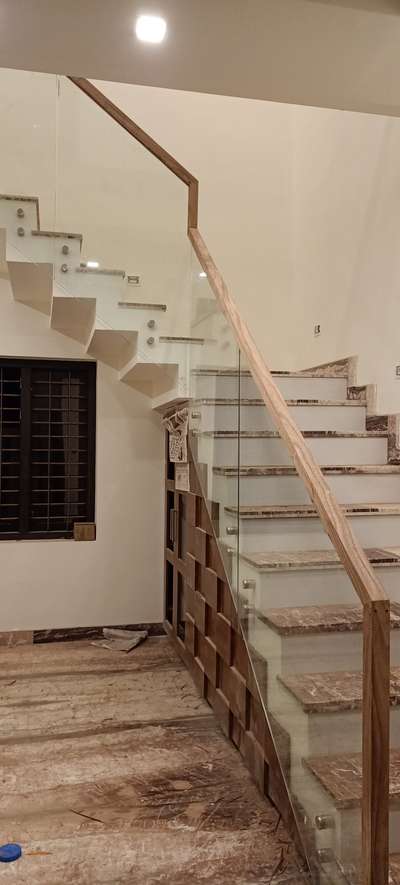 Staircase Designs by Carpenter sajeev saji, Malappuram | Kolo