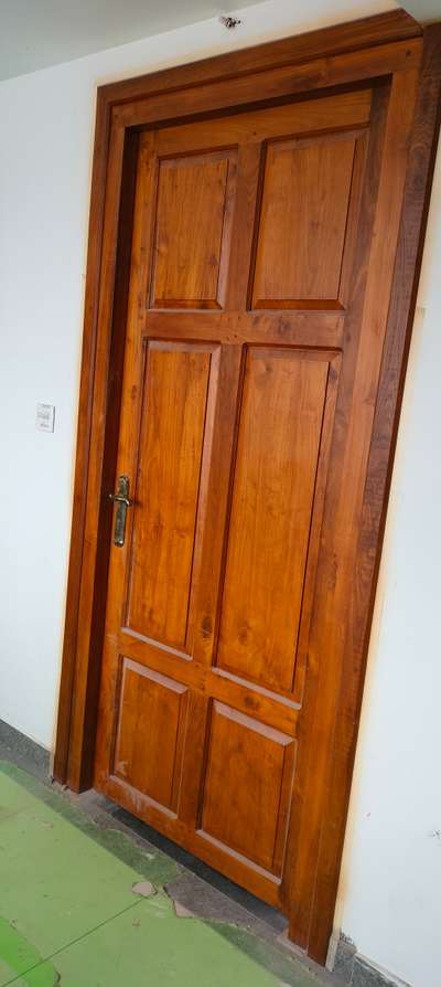 Door Designs by Painting Works sandeep sandeep, Ernakulam | Kolo