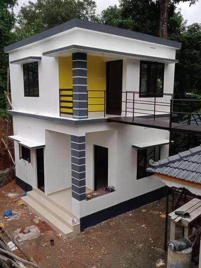 Exterior, Outdoor Designs by Contractor Raj kumar, Pathanamthitta | Kolo