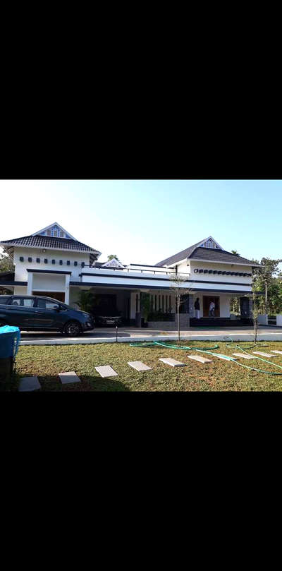 Exterior Designs by Contractor Manoj T A, Idukki | Kolo