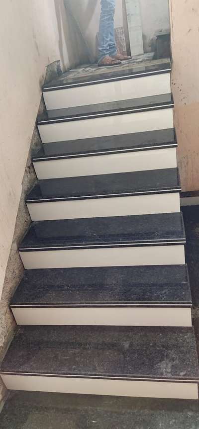 Staircase Designs by Mason Juber Shaikh, Indore | Kolo