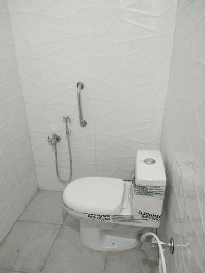 Bathroom Designs by Plumber SAIF KHAN, Bhopal | Kolo