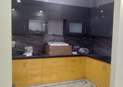 Kitchen, Storage Designs by Interior Designer AK INTERIOR  HOME DECOR , Gautam Buddh Nagar | Kolo