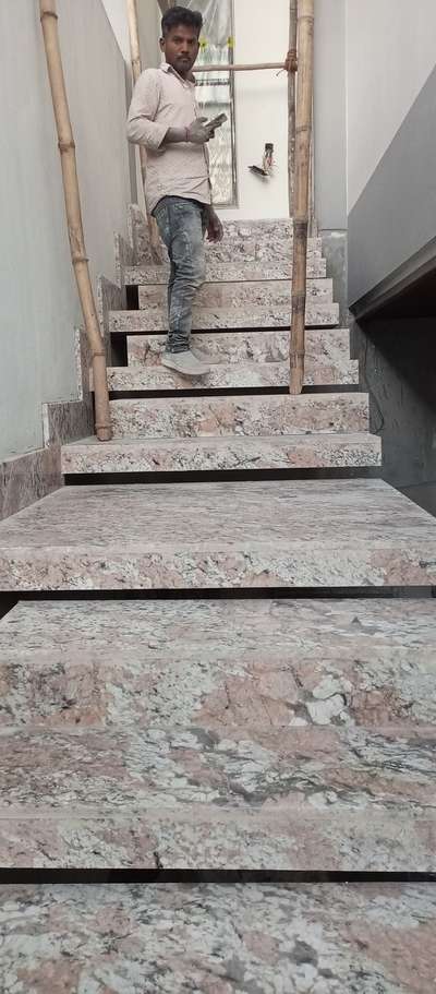 Staircase Designs by Building Supplies Mittal Chahuhan Mittal Chauhan, Ujjain | Kolo