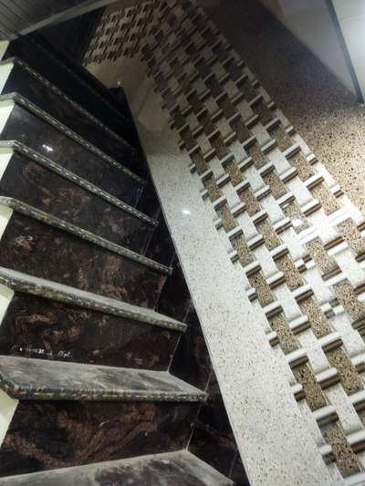 Staircase Designs by Contractor Faizan Khan, Delhi | Kolo