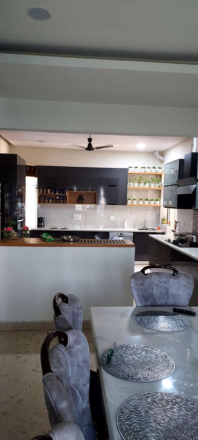 Dining, Furniture, Kitchen, Storage, Table Designs by Contractor Nazar Mohd, Gautam Buddh Nagar | Kolo