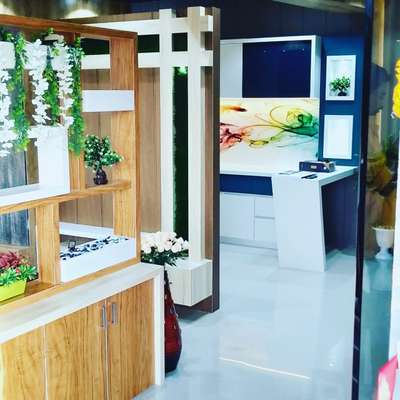 Home Decor, Kitchen, Storage Designs by Carpenter Hari Rma Jaat Hari Ram Jaat, Bhopal | Kolo