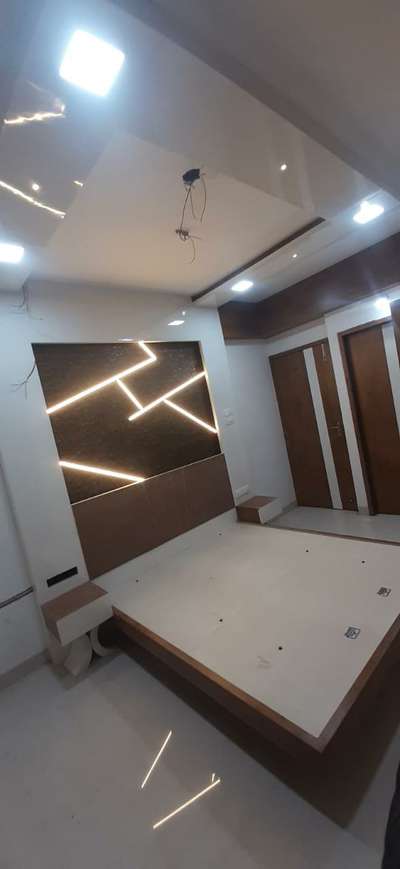 Ceiling, Furniture, Storage, Wall, Bedroom Designs by Contractor Surendra   Chouhan , Ujjain | Kolo
