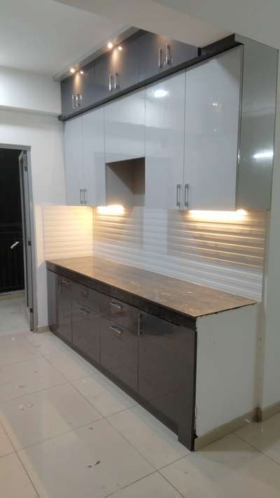 Kitchen, Lighting, Storage Designs by Carpenter Khan  Sahab, Gautam Buddh Nagar | Kolo