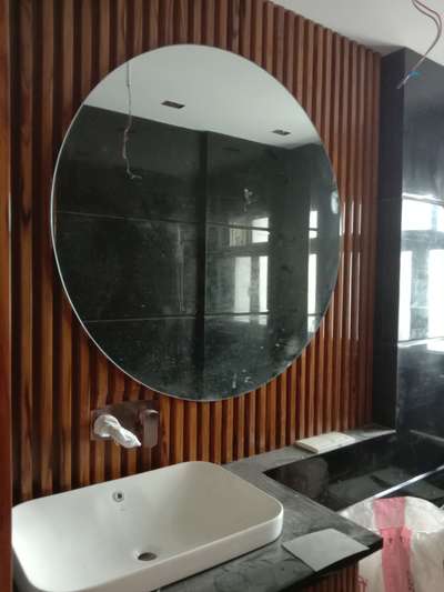 Bathroom Designs by Carpenter Aslam Ali, Delhi | Kolo