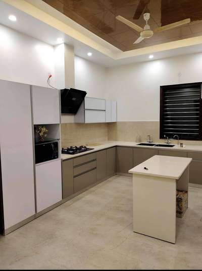 Kitchen, Lighting, Storage Designs by Contractor A-one interiors, Faridabad | Kolo