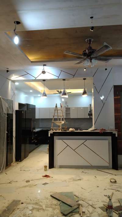 Kitchen, Lighting, Storage Designs by Carpenter Vakeeel Carpenter Vakeeel Carpenter, Jhajjar | Kolo