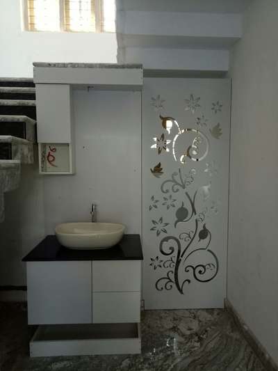 Bathroom, Storage Designs by Interior Designer സുരേന്ദ്രൻ സുരേന്ദ്രൻ, Palakkad | Kolo