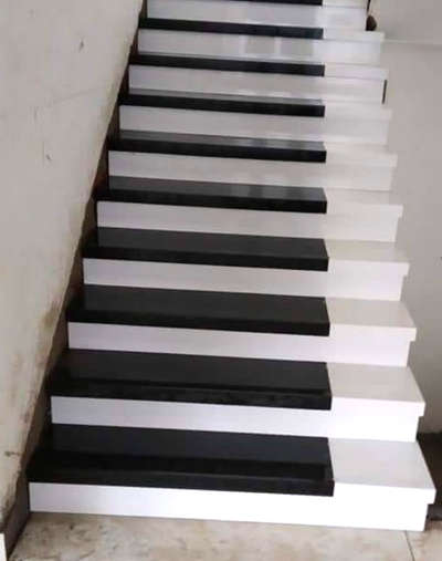 Staircase Designs by Contractor Indar Singh, Bhopal | Kolo