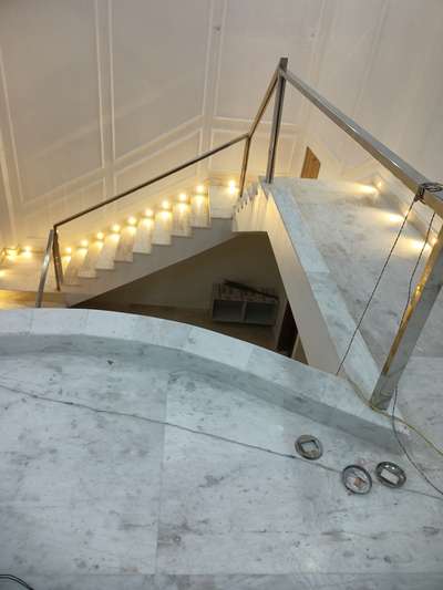 Flooring, Lighting, Staircase Designs by Glazier Asif Ansari, Gurugram | Kolo