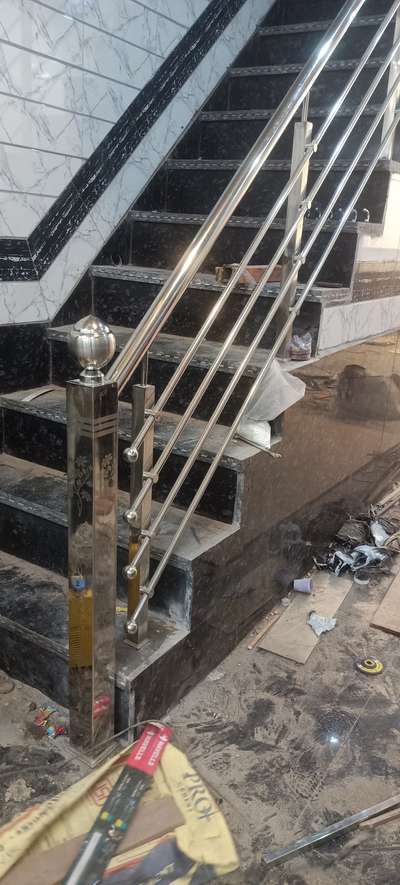 Staircase Designs by Fabrication & Welding Shahnawaj Hussain, Ajmer | Kolo