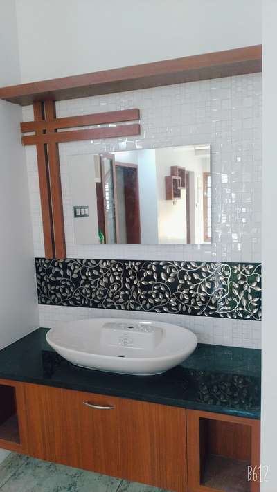 Bathroom Designs by Flooring kssumesh ks, Thrissur | Kolo