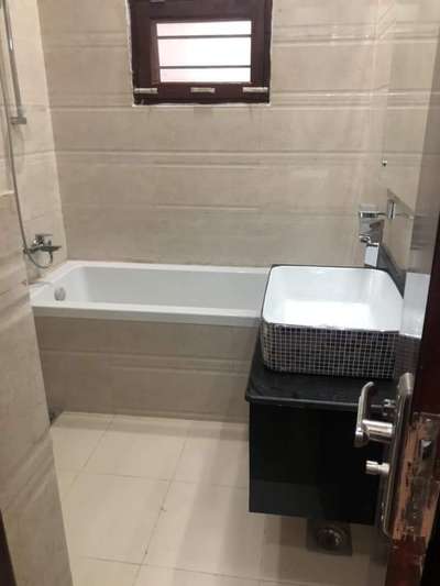 Bathroom Designs by Civil Engineer A R Construction Suresh, Faridabad | Kolo