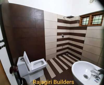Bathroom Designs by Plumber unni Sree, Kottayam | Kolo