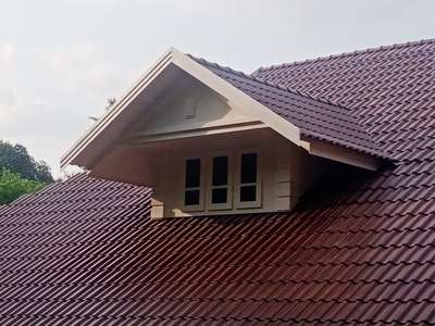 Roof Designs by Contractor vineesh vamadevan, Pathanamthitta | Kolo