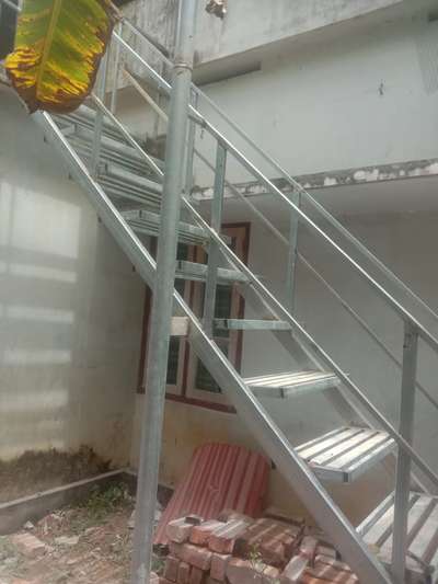 Staircase Designs by Contractor sajeev Royalroshan, Thiruvananthapuram | Kolo