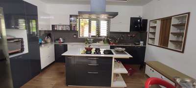 Kitchen, Storage Designs by Interior Designer AMAZING HOME INTERIORS, Alappuzha | Kolo