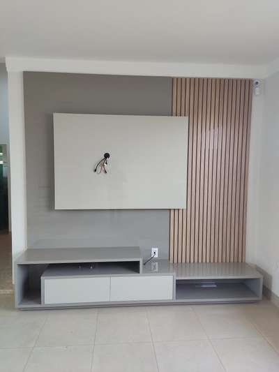 Storage, Living, Flooring Designs by Carpenter saloni wood workar, Sonipat | Kolo