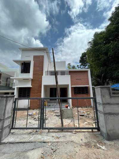 Exterior Designs by Civil Engineer Sreejith  Chandran, Thiruvananthapuram | Kolo