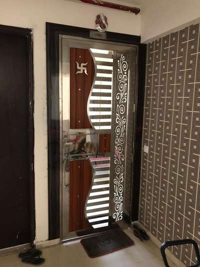 Door Designs by Contractor Shavez khan, Gautam Buddh Nagar | Kolo