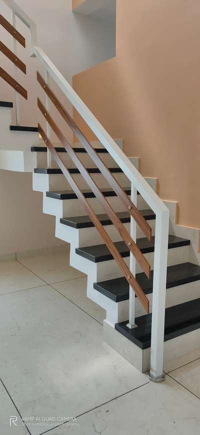 Staircase Designs by Contractor Mansoor Ali, Malappuram | Kolo