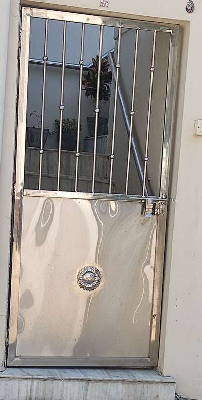 Door Designs by Fabrication & Welding Ucom Fabrication Industry, Bhopal | Kolo